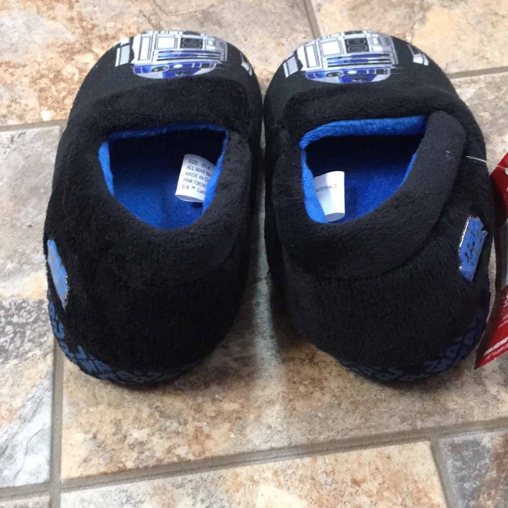 NWT Star Wars Slippers - Picture 4 of 6